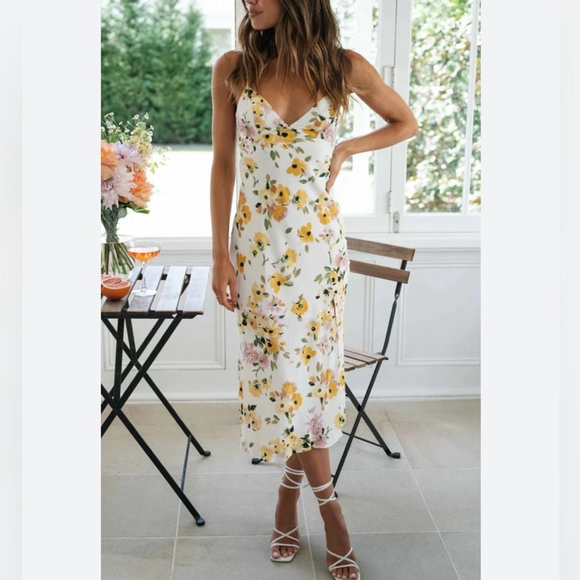 Princess Polly Yellow Floral Maxi Dress Open Back Tie Strap Slip Dress Size 2 - Picture 4 of 10